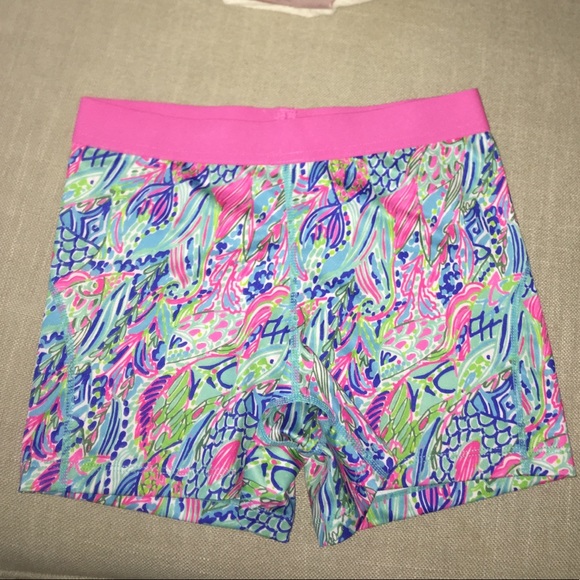 Lilly Pulitzer Pants - Lilly Pulitzer spandex athletic shorts